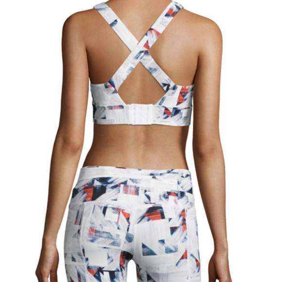 Varley Bolton Performance Sports Bra - Picture 2 of 2